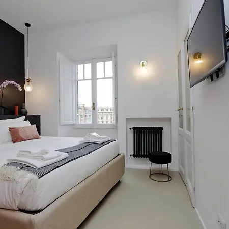 Ych-bright Penthouse Near Colosseum דירה *