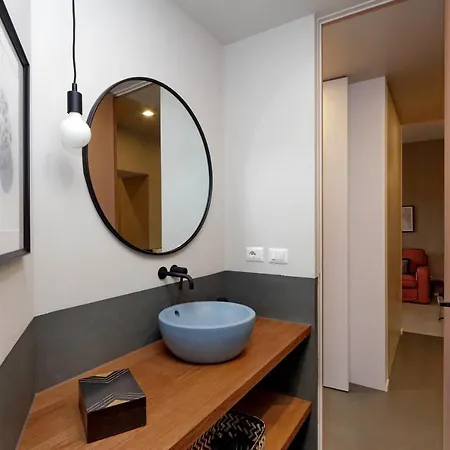 דירה Ych-bright Penthouse Near Colosseum רומא