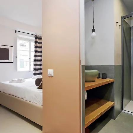 Ych-bright Penthouse Near Colosseum דירה *